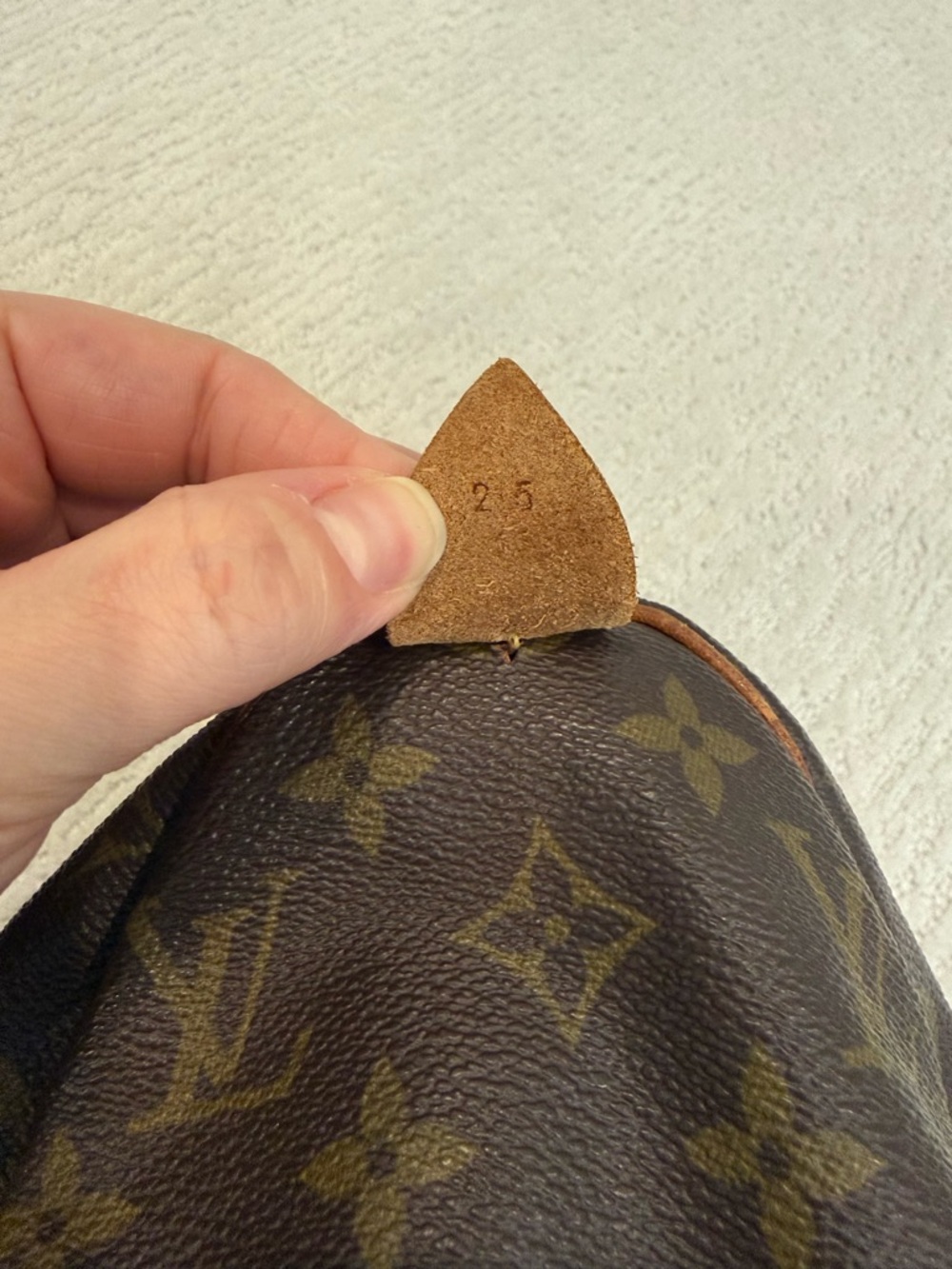 Louis Vuitton Speedy 25 Vintage *damage* - Picture 8 of 16